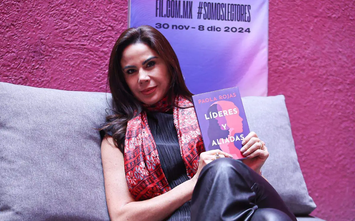 Paola Rojas presenta su libro líderes y aliadas en la FIL 2024